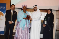 H.E. Aissata Mohammadu Issoufou receiving CELD's Global Female Inspirational Leadership Award during SAMEAWS 2017